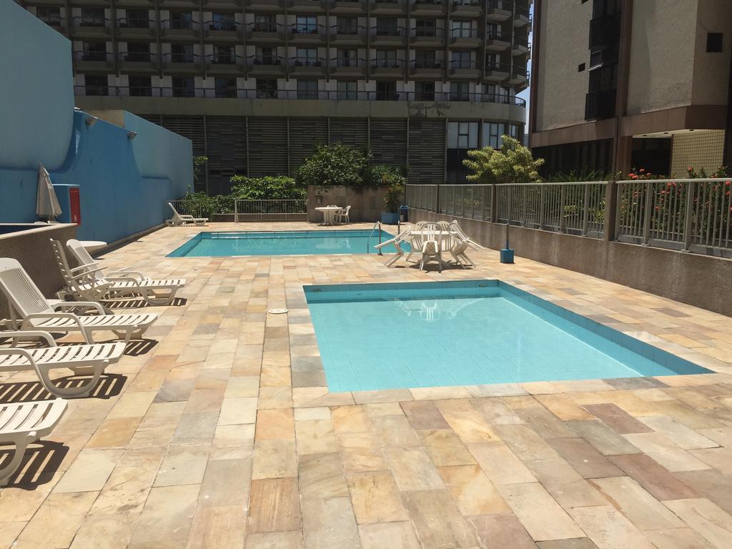 Penthouse Copacabana Apartemen