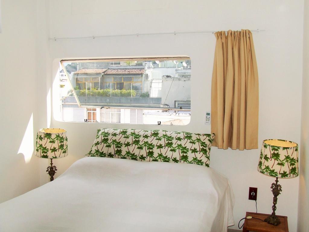 Penthouse Copacabana Apartemen *