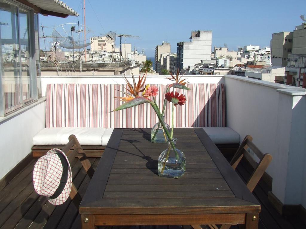 Penthouse Copacabana Apartemen *